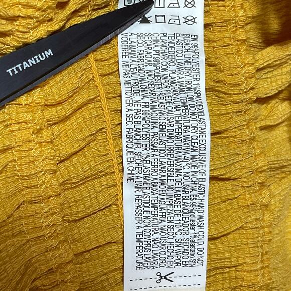 Forever 21 Yellow Smocked Knit Crop Top Medium Midriff Peplum Flair Strappy NWT - Picture 9 of 11